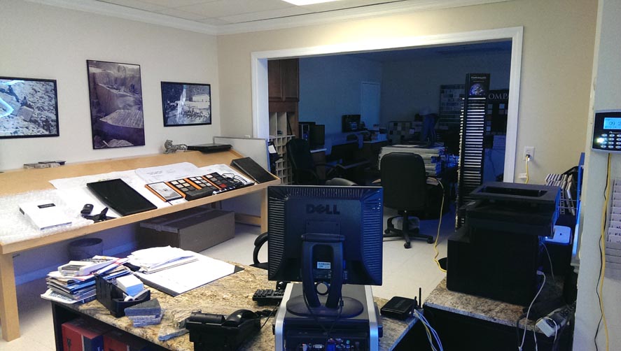 5140 and 2570 square feet of Warehouse with Office complex for LEASE in